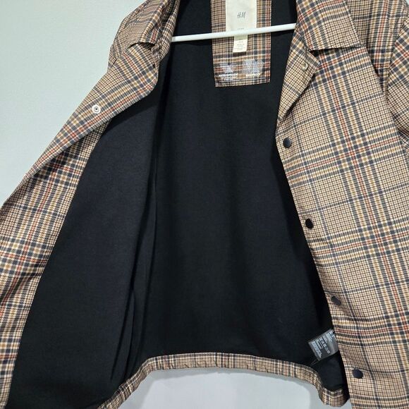 🐢 H&M Men's Size L Windbreaker Waterproof. Like New. - Picture 16 of 17